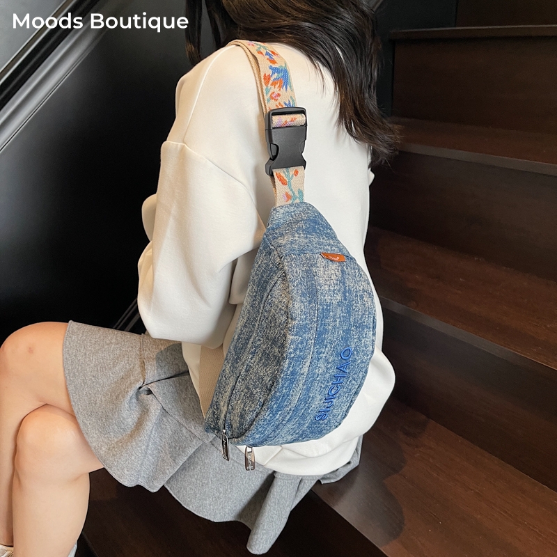 Street Fashion Trends 2025 - กระเป๋าคาดอกสีน้ำเงินเดนิมสำหรับผู้หญิง 2025 แฟชั่นล่าสุด กระเป๋าสะพายข้างลำลอง สไตล์สตรีท สปอร์ต